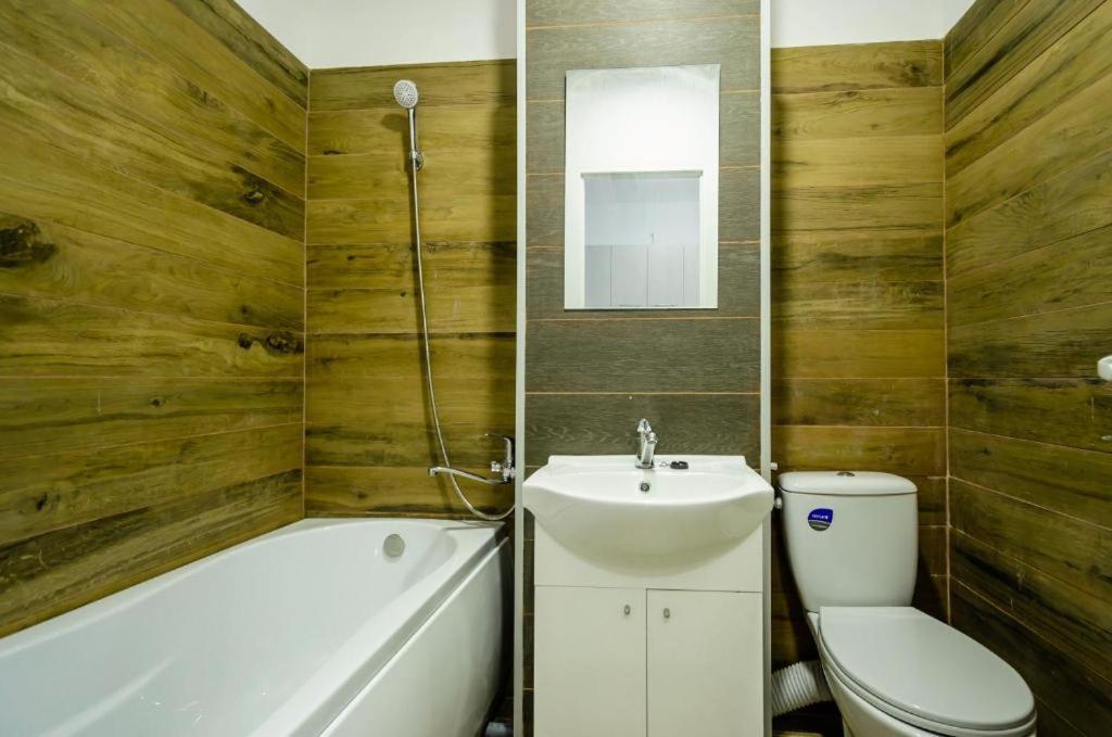 Nice Apartament Arad Kültér fotó