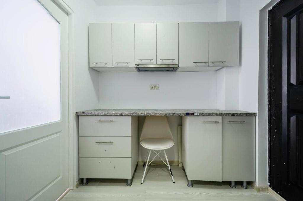 Nice Apartament Arad Kültér fotó